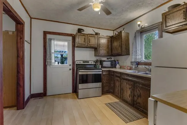 $152,500 | 2139 12th Street, Eau Claire, WI 54703