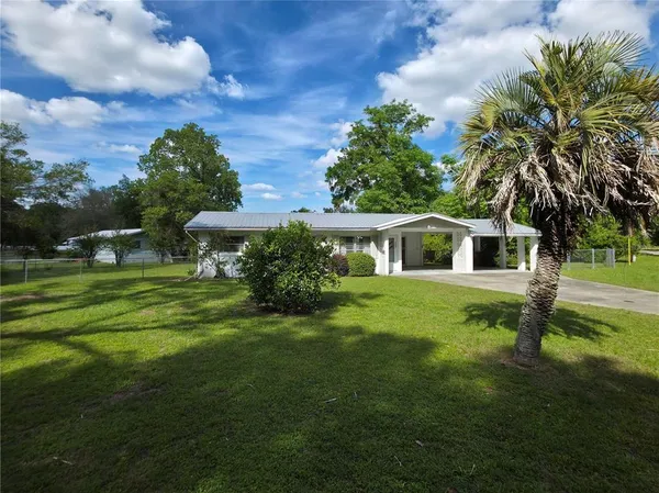 $1,450 | 1407 Northeast 25th Place, Ocala, FL 34470