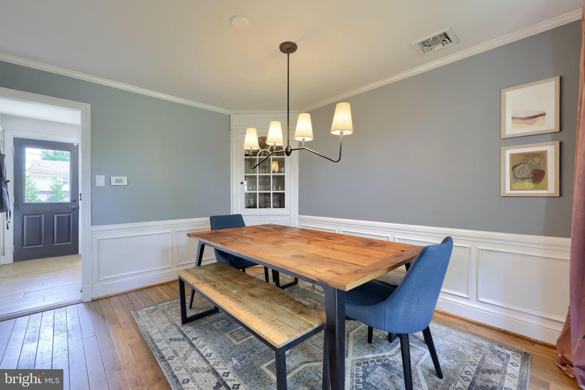 1709 Ridgeview Avenue Lancaster, PA 17603 - Photo 18 of 77 Charming dining space with modern flair.