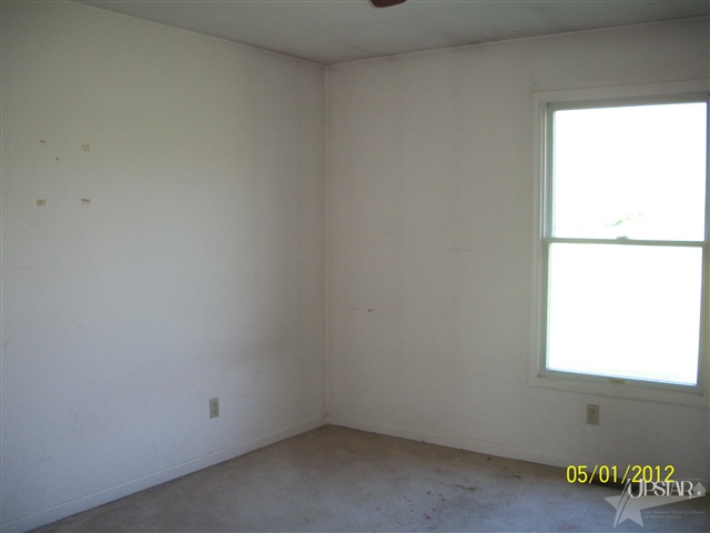 8949 Baker Road Hagerstown, IN 47346 - Photo 7 of 9 Gallery Image 7