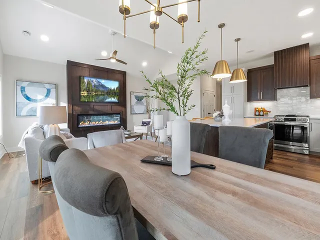 $599,000 | 9975 Kari Way, Elko New Market, MN 55020