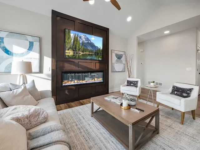 $599,000 | 9975 Kari Way, Elko New Market, MN 55020