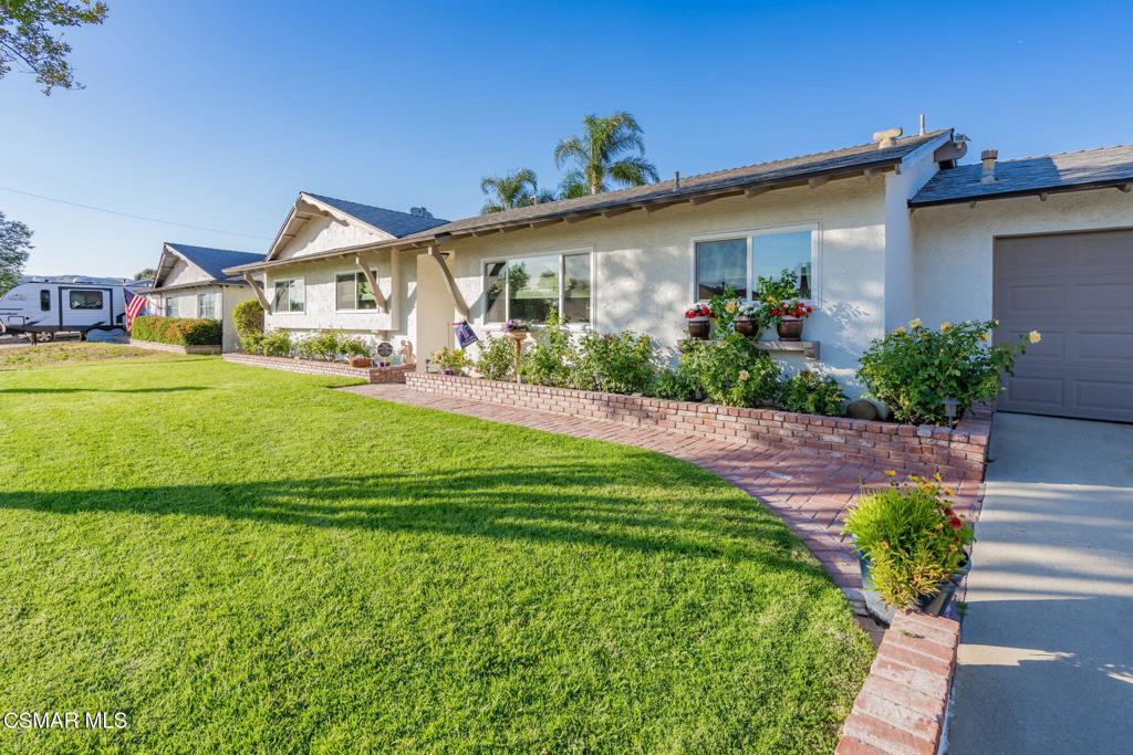 2858 Kadota Street Simi Valley, CA 93063 - Photo 5 of 49