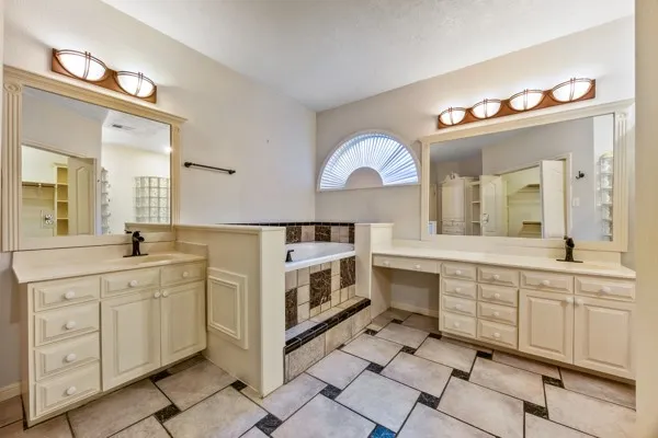 $469,900 | 24622 Okehampton Drive, Tomball, TX 77375