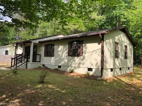 $1,550 | 7638 Jackson School Road, Browns Summit, NC 27214
