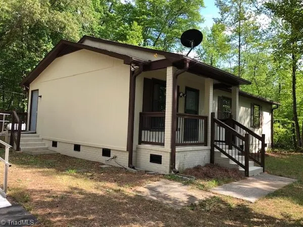 $1,550 | 7638 Jackson School Road, Browns Summit, NC 27214