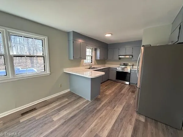 $1,550 | 7638 Jackson School Road, Browns Summit, NC 27214