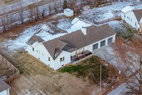 $467,000 | 134 Northeast 47th Street, Kansas City, MO 64116