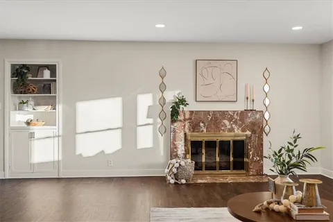 $467,000 | 134 Northeast 47th Street, Kansas City, MO 64116