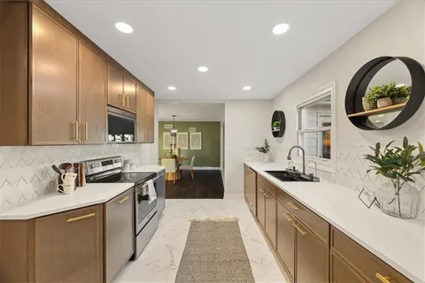 $467,000 | 134 Northeast 47th Street, Kansas City, MO 64116