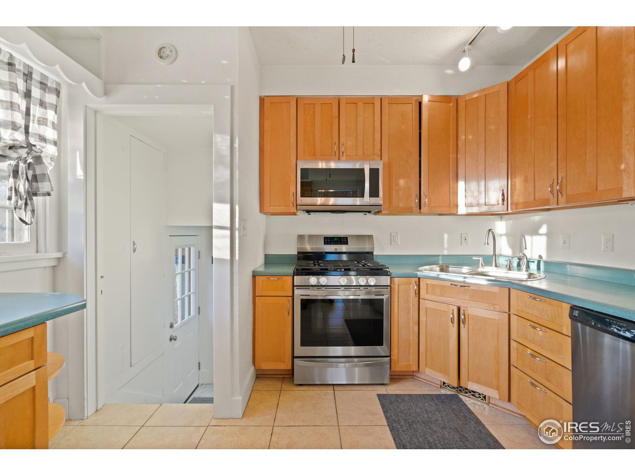 426 East Prospect Road Fort Collins, CO 80525 - Photo 8 of 27 Gallery Image 8