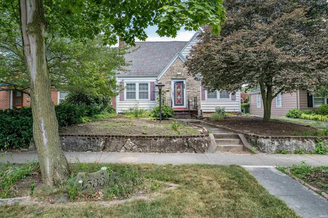 $245,000 | 4533 East Lafayette Esplanade, Fort Wayne, IN 46806