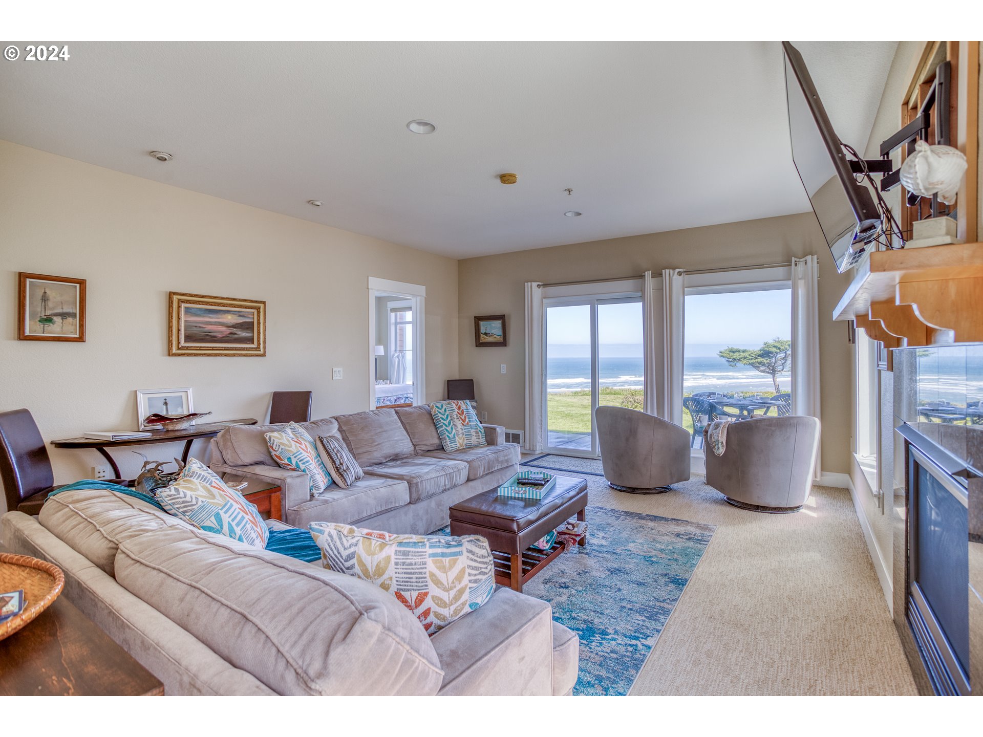 1125 Northwest Spring Street, Unit A3 Newport, OR 97365 - Photo 5 of 38 Gallery Image 5