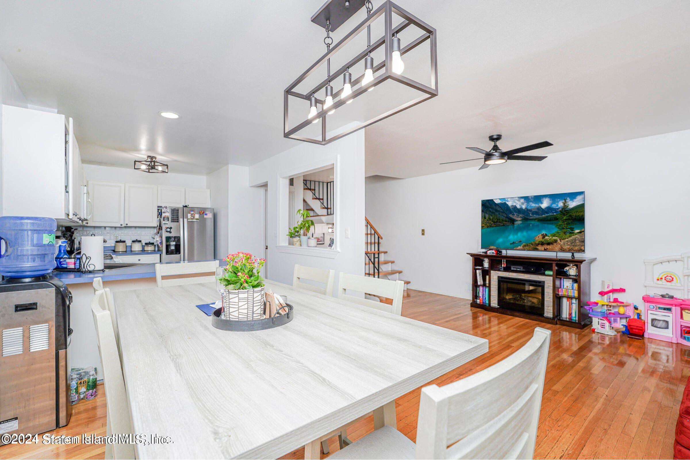 34 Sable Loop Staten Island, NY 10306 - Photo 8 of 24 8