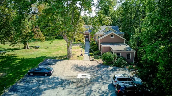 $2,500 | 97 Narragansett Avenue, Unit C3, Newport, RI 02840