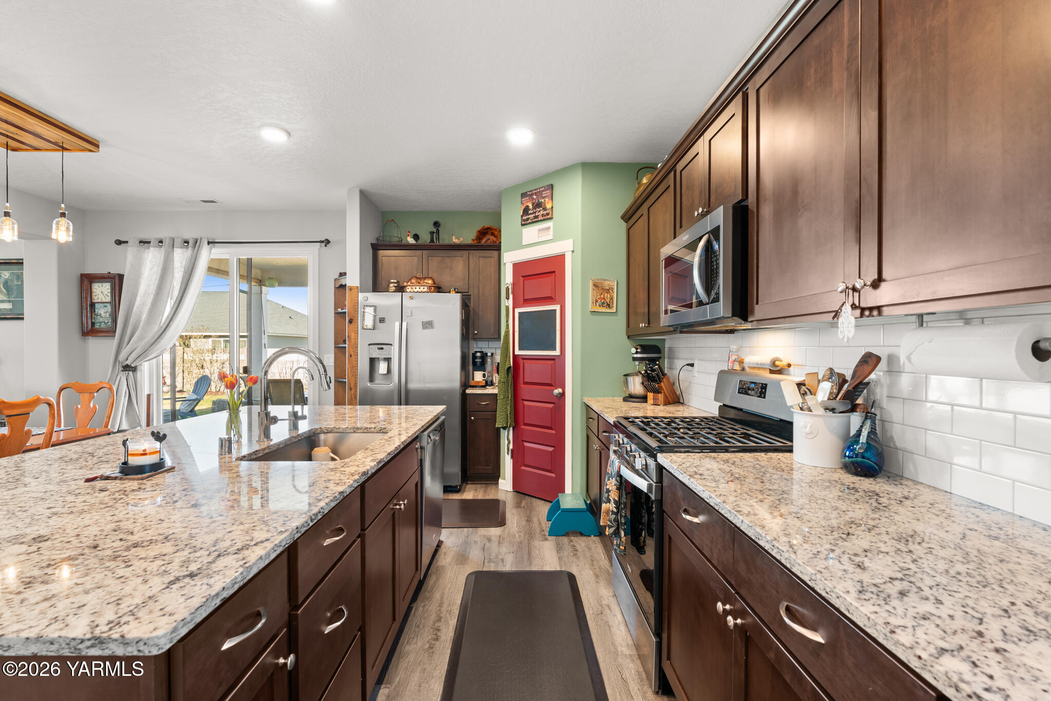 313 Ruby Avenue Grandview, WA 98930 - Photo 20 of 50 DSM00225