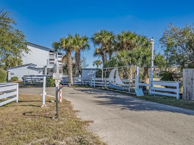 $199,900 | 36 Sea Breeze Drive, Unit 3, Crawfordville, FL 32327