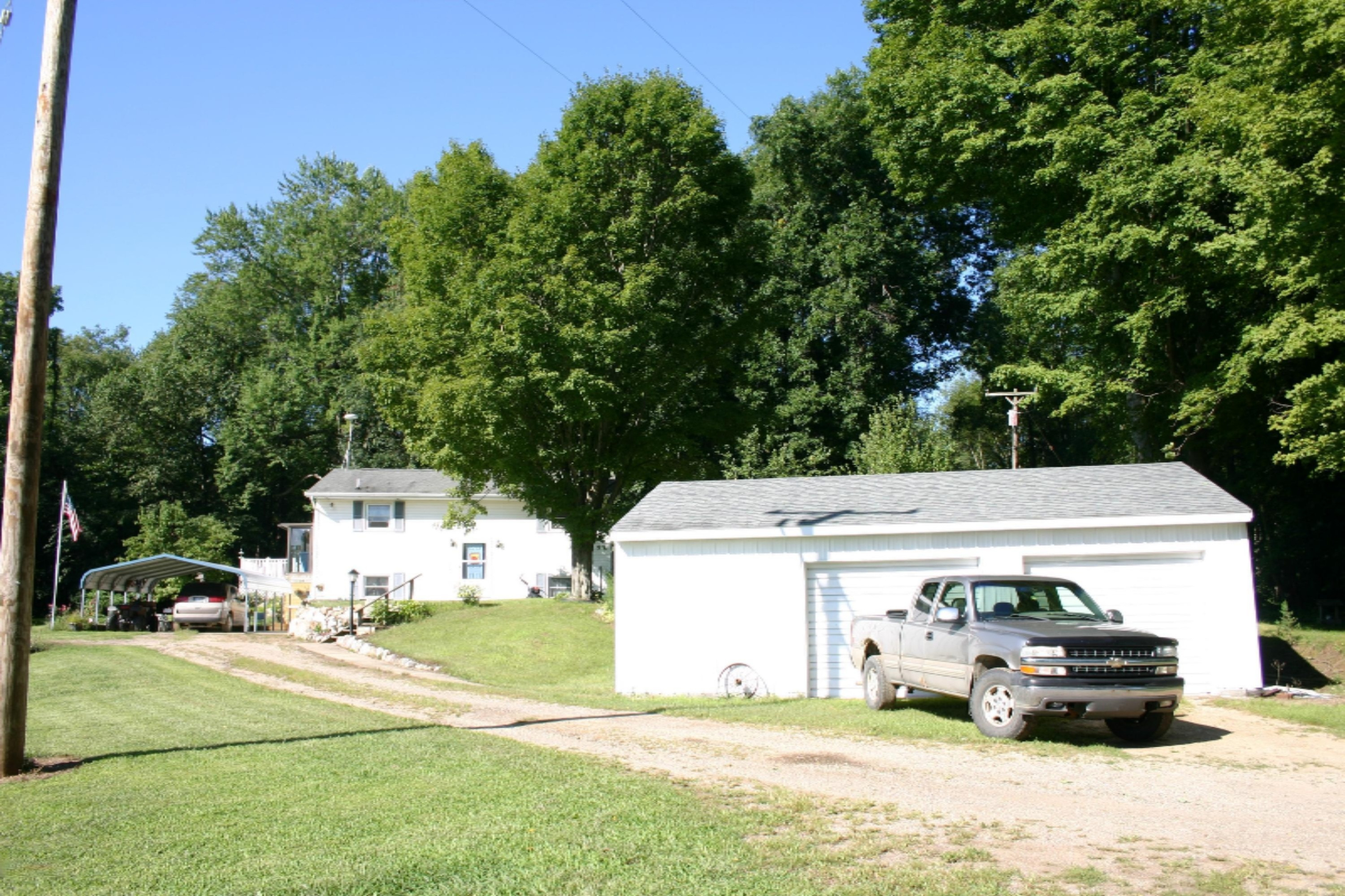 4355 Waldorf Road Delton, MI 49046 - Photo 3 of 22 IMG_7225