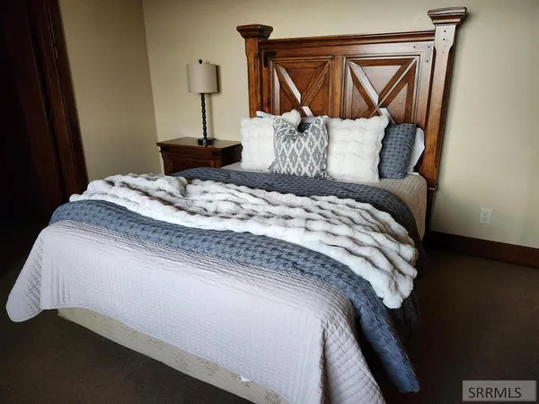 $3,391,500 | 3800 Century Drive, Island Park, ID 83429