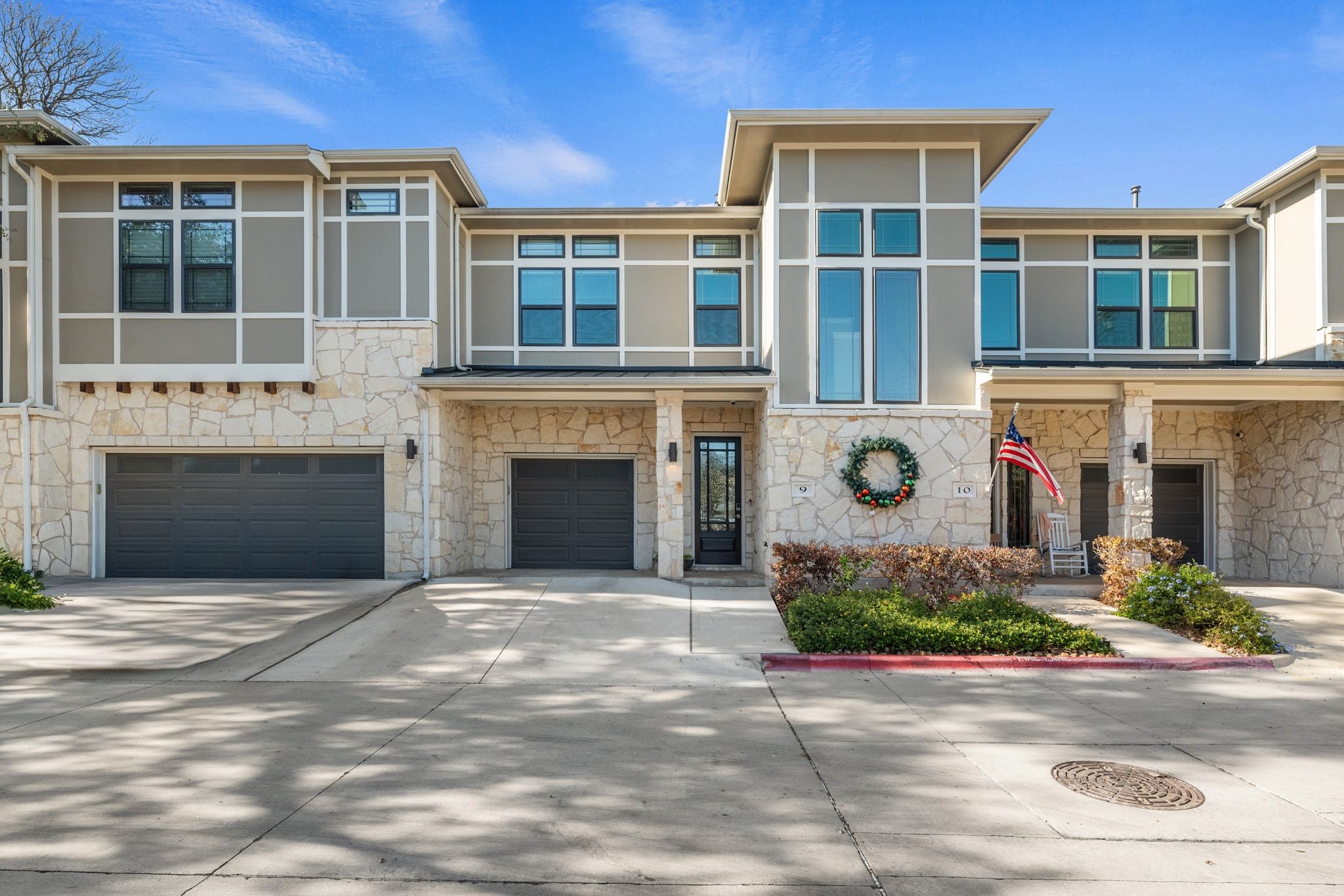 4323 Spicewood Springs Road, Unit 9 Austin, TX 78759 - Photo 3 of 31 Turn-key two-story living in Northwest Hills