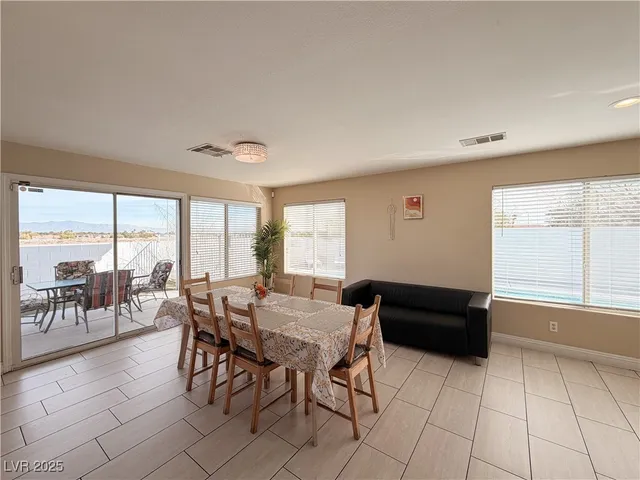 $2,295 | 7956 Tradition Springs Court, Las Vegas, NV 89113