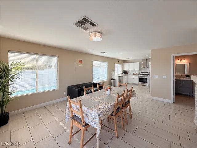 $2,295 | 7956 Tradition Springs Court, Las Vegas, NV 89113