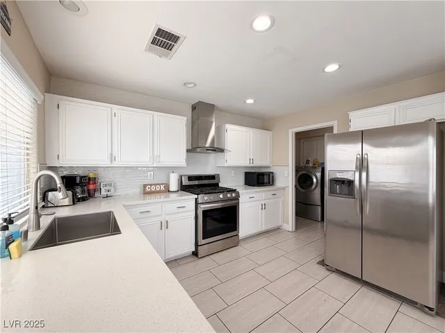 $2,295 | 7956 Tradition Springs Court, Las Vegas, NV 89113