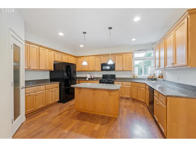 $725,000 | 10208 Northeast 160th Avenue, Vancouver, WA 98682