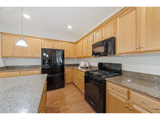 $725,000 | 10208 Northeast 160th Avenue, Vancouver, WA 98682