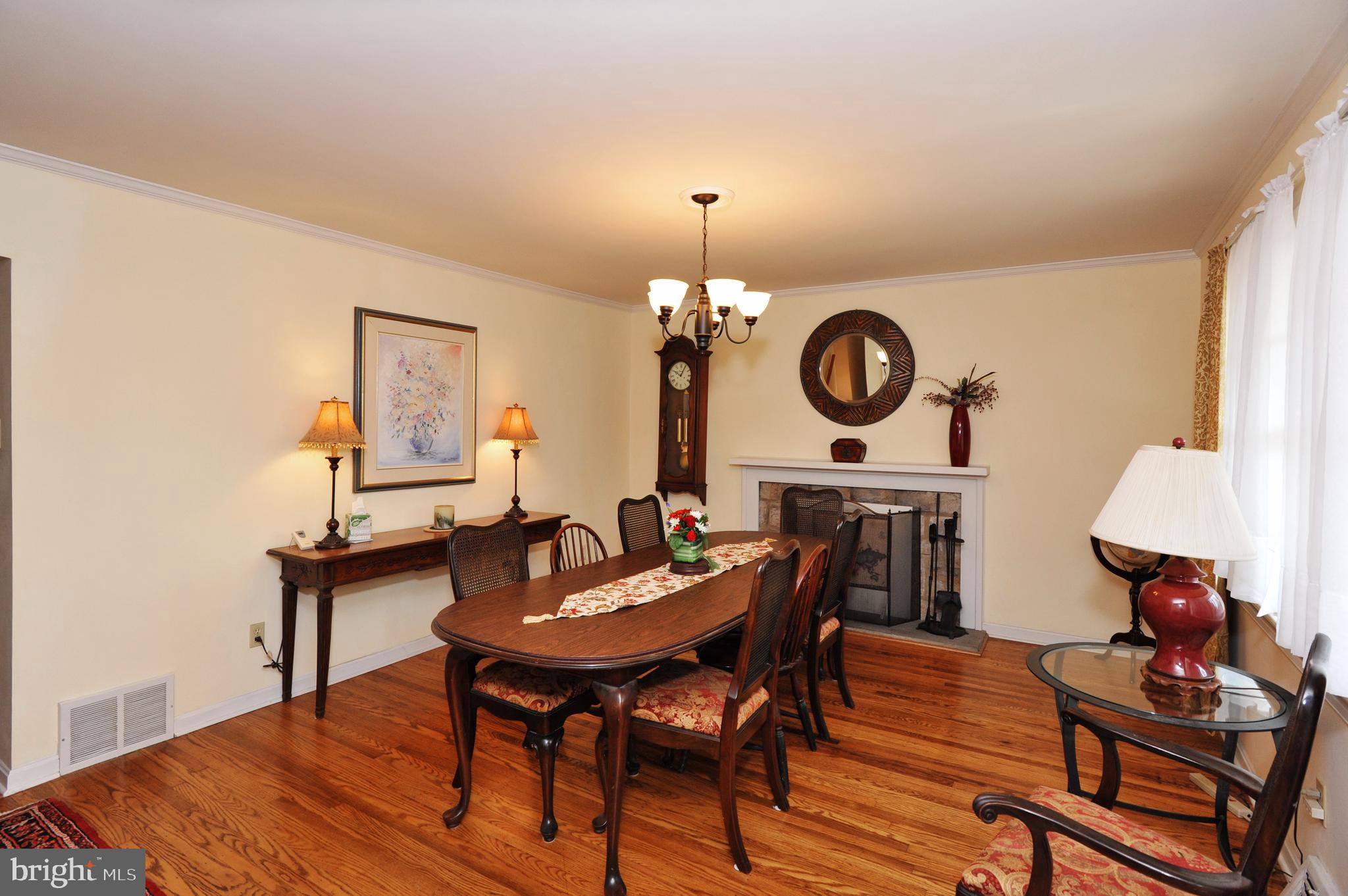 228 Upper Valley Road North Wales, PA 19454 - Photo 15 of 39 Dining Room
