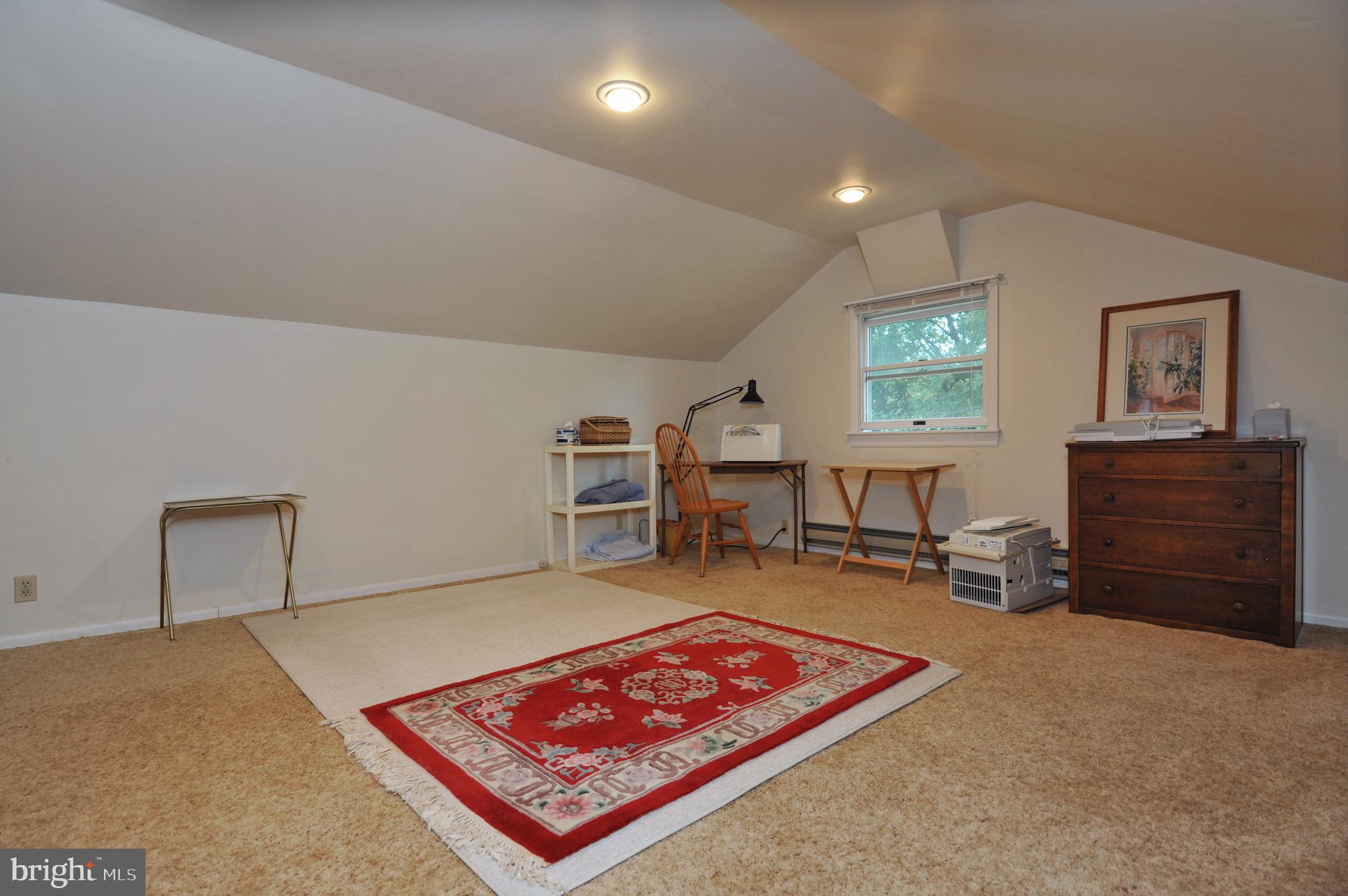 228 Upper Valley Road North Wales, PA 19454 - Photo 31 of 39 Gallery Image 31