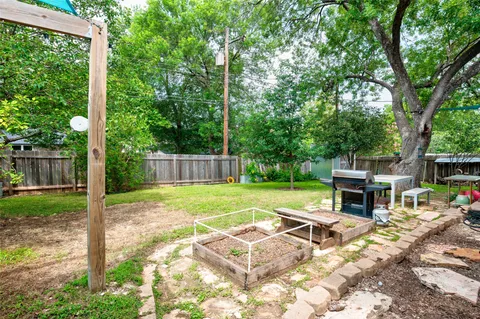 $550,000 | 5508 Chadwyck Drive, Austin, TX 78723
