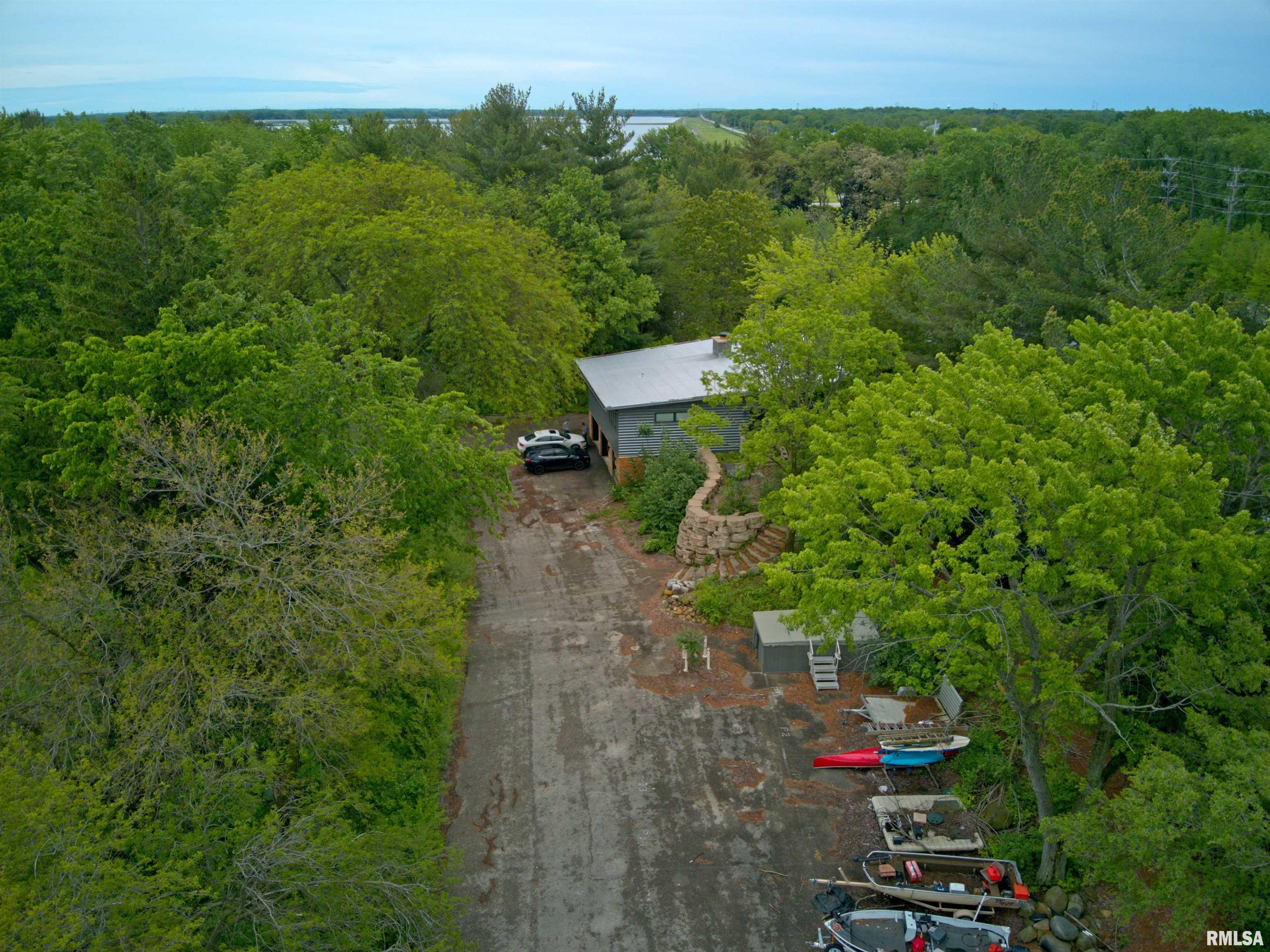 7750 Pine Bluff Road Morris, IL 60450 - Photo 4 of 35