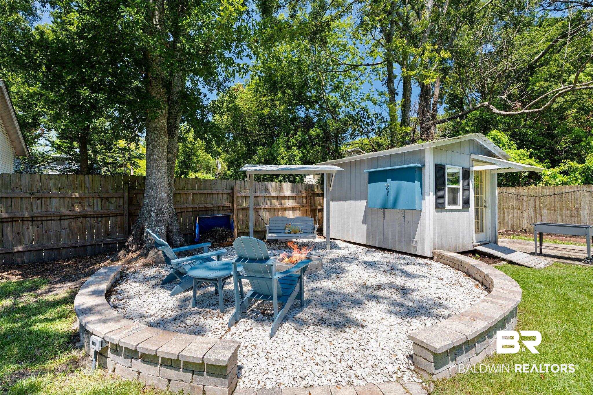 1806 Hunter Avenue Mobile, AL 36606 - Photo 5 of 28 Backyard