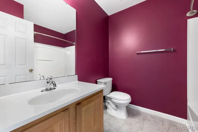 $299,500 | 25 Edenshire Court, Unit 67B, O'Fallon, MO 63368