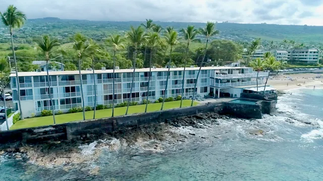 $949,900 | 77-6452 Kona Magic Sands, Unit 302, Kailua-Kona, HI 96740