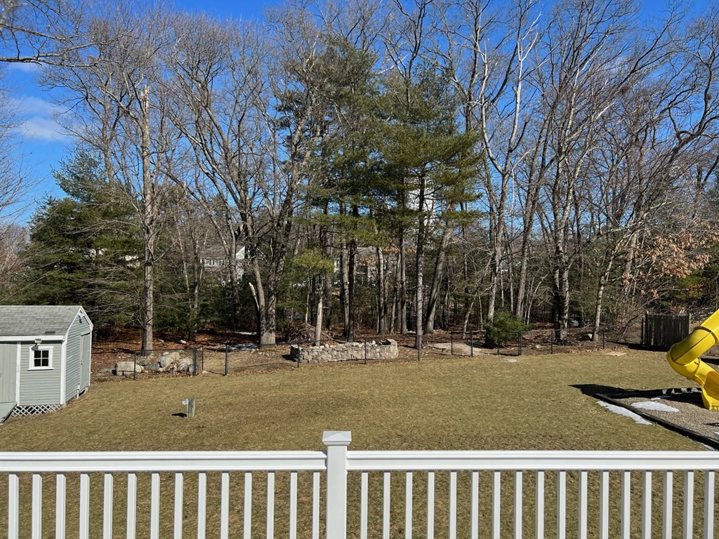 8 Country Club Road North Reading, MA 01864 - Photo 3 of 12 Gallery Image 3