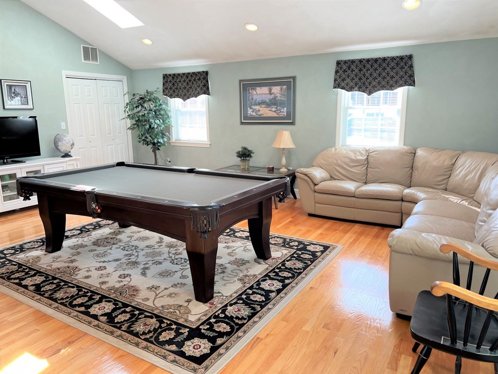 8 Country Club Road North Reading, MA 01864 - Photo 10 of 12 Gallery Image 10