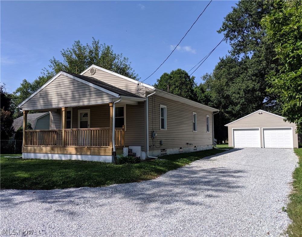 2538 Canton Road Akron, OH 44312 - Photo 2 of 14