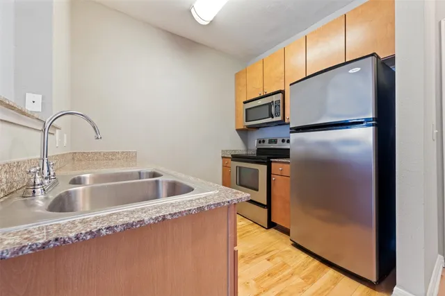 $1,450 | 2502 Leon Street, Unit 503, Austin, TX 78705