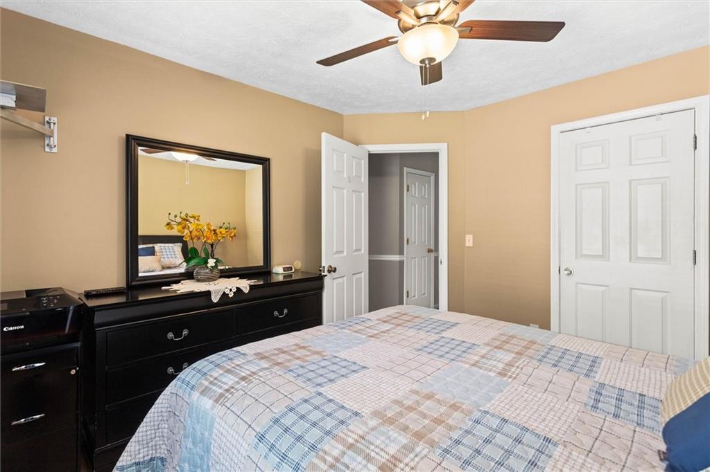 5310 Redfield Way Flowery Branch, GA 30542 - Photo 32 of 55