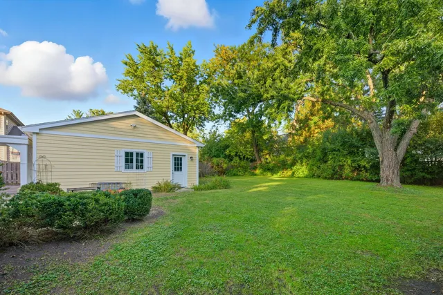 $975,000 | 5523 South Garfield Street, Hinsdale, IL 60521