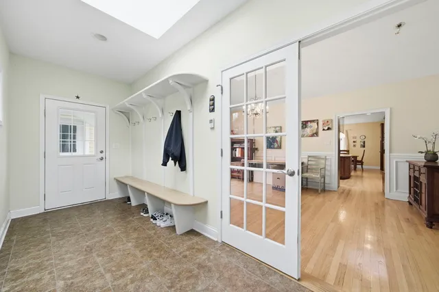 $975,000 | 5523 South Garfield Street, Hinsdale, IL 60521