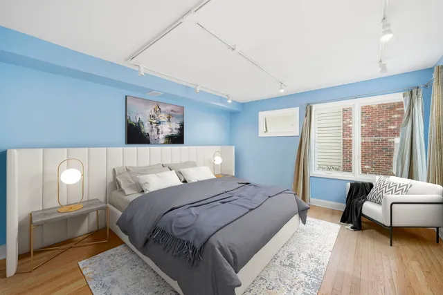 $975,000 | 5523 South Garfield Street, Hinsdale, IL 60521