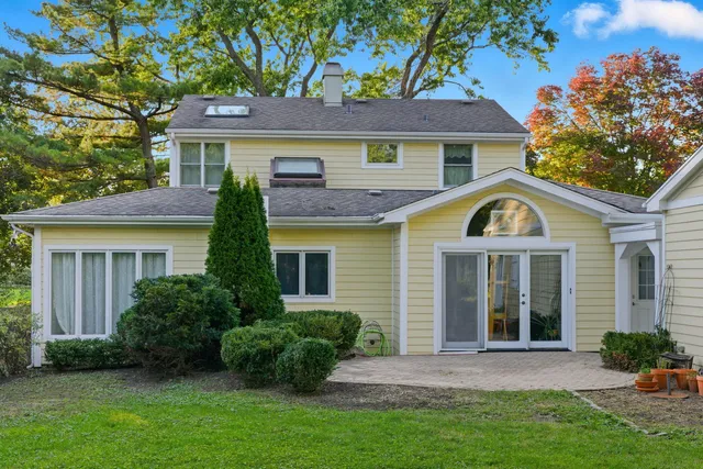 $975,000 | 5523 South Garfield Street, Hinsdale, IL 60521