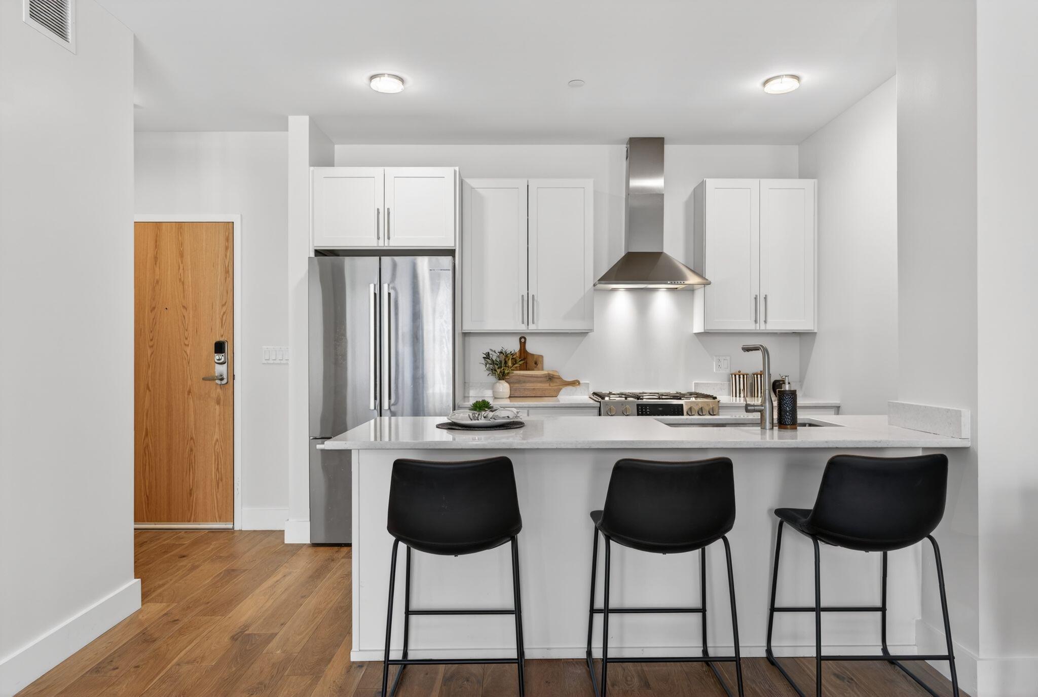 387 Commercial Street, Unit 535 Portland, ME 04101 - Photo 3 of 59 DSC03541