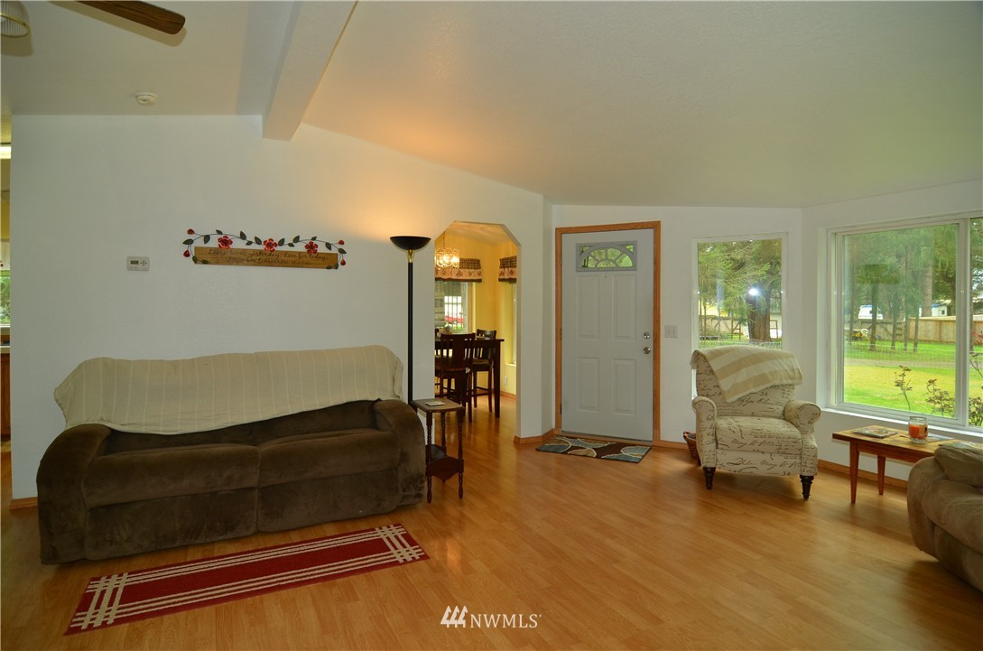 18445 Elderberry Street Southwest Rochester, WA 98579 - Photo 14 of 21
