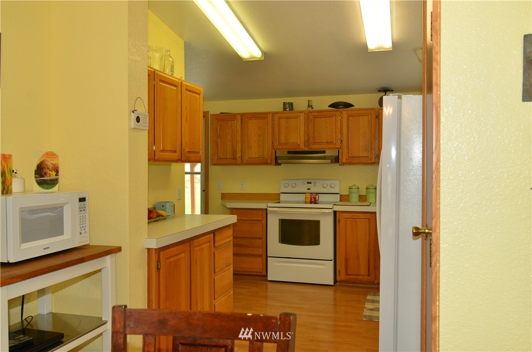 18445 Elderberry Street Southwest Rochester, WA 98579 - Photo 10 of 21