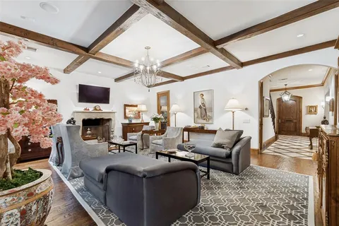 $2,995,000 | 4327 Irving Avenue, Dallas, TX 75219
