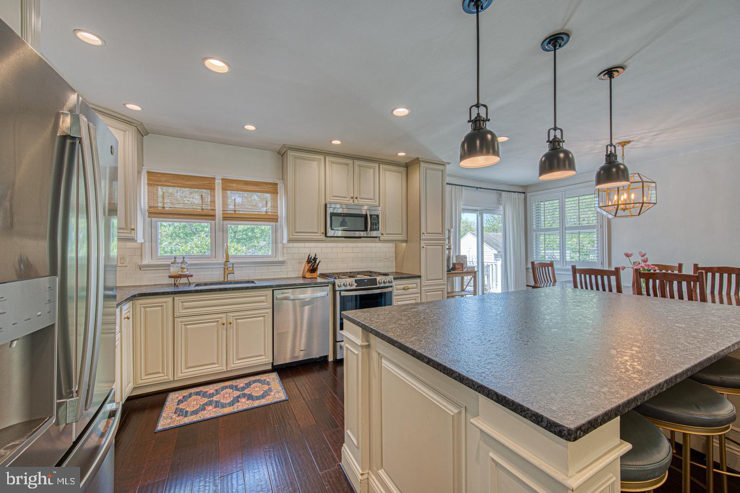 742 Elgin Road Newtown Square, PA 19073 - Photo 8 of 42